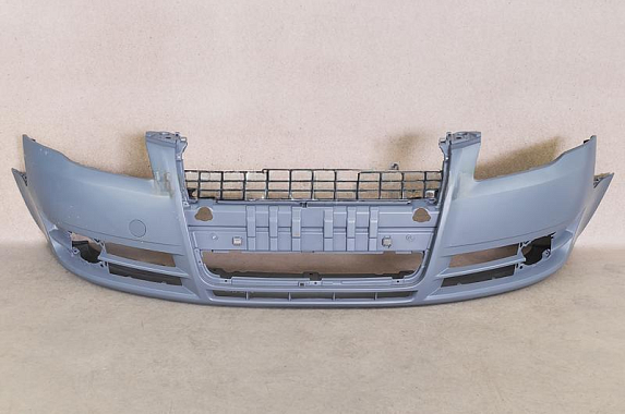 Бампер передний без отверстий под омыватели Audi A4 2004-2008 (Тайвань)